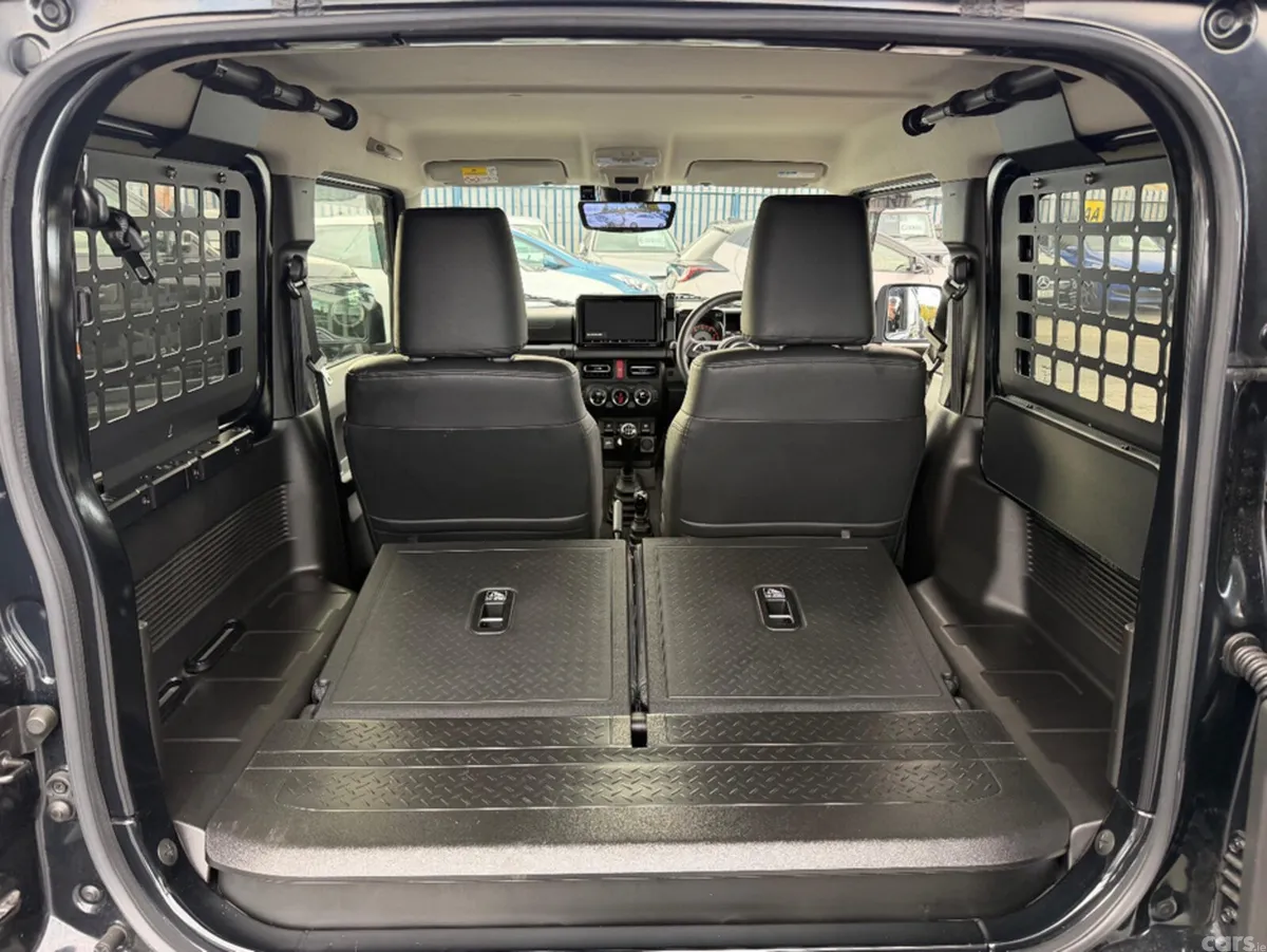 Suzuki Jimny MPV, Petrol, 2024, Black