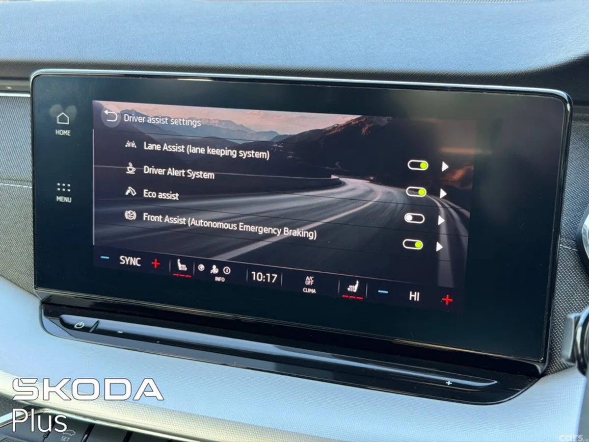 Skoda Octavia Hatchback, Petrol, 2023, Black