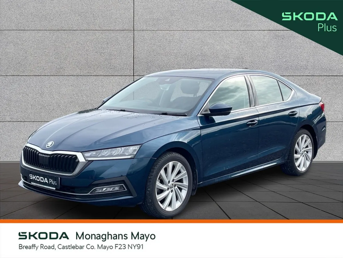 Skoda Octavia Hatchback, Diesel, 2024, Blue
