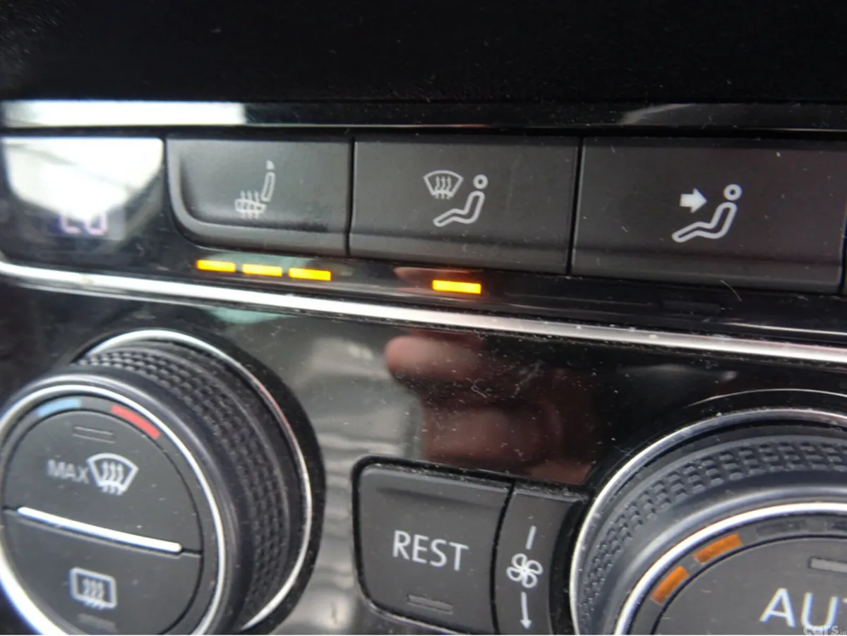 Volkswagen Passat Saloon, Diesel, 2020, Black