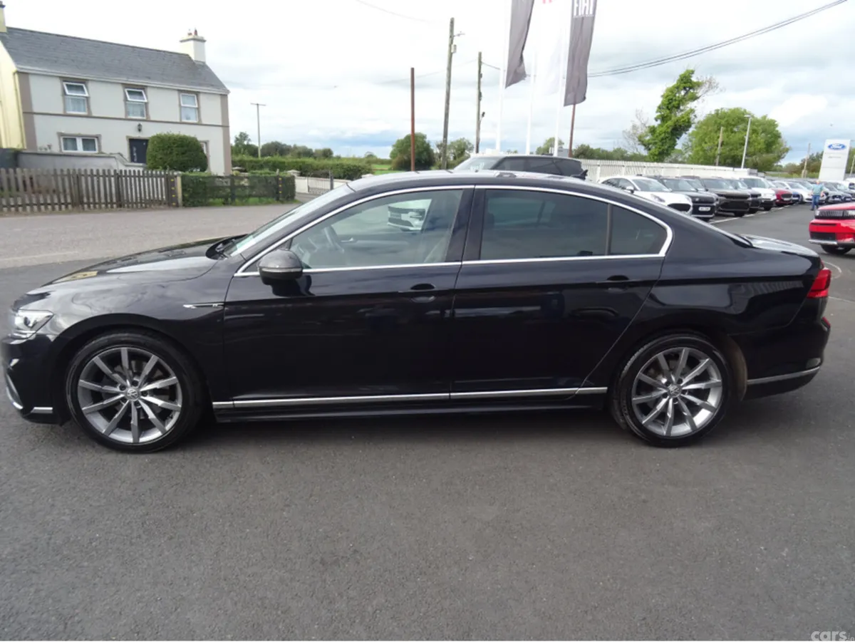 Volkswagen Passat Saloon, Diesel, 2020, Black