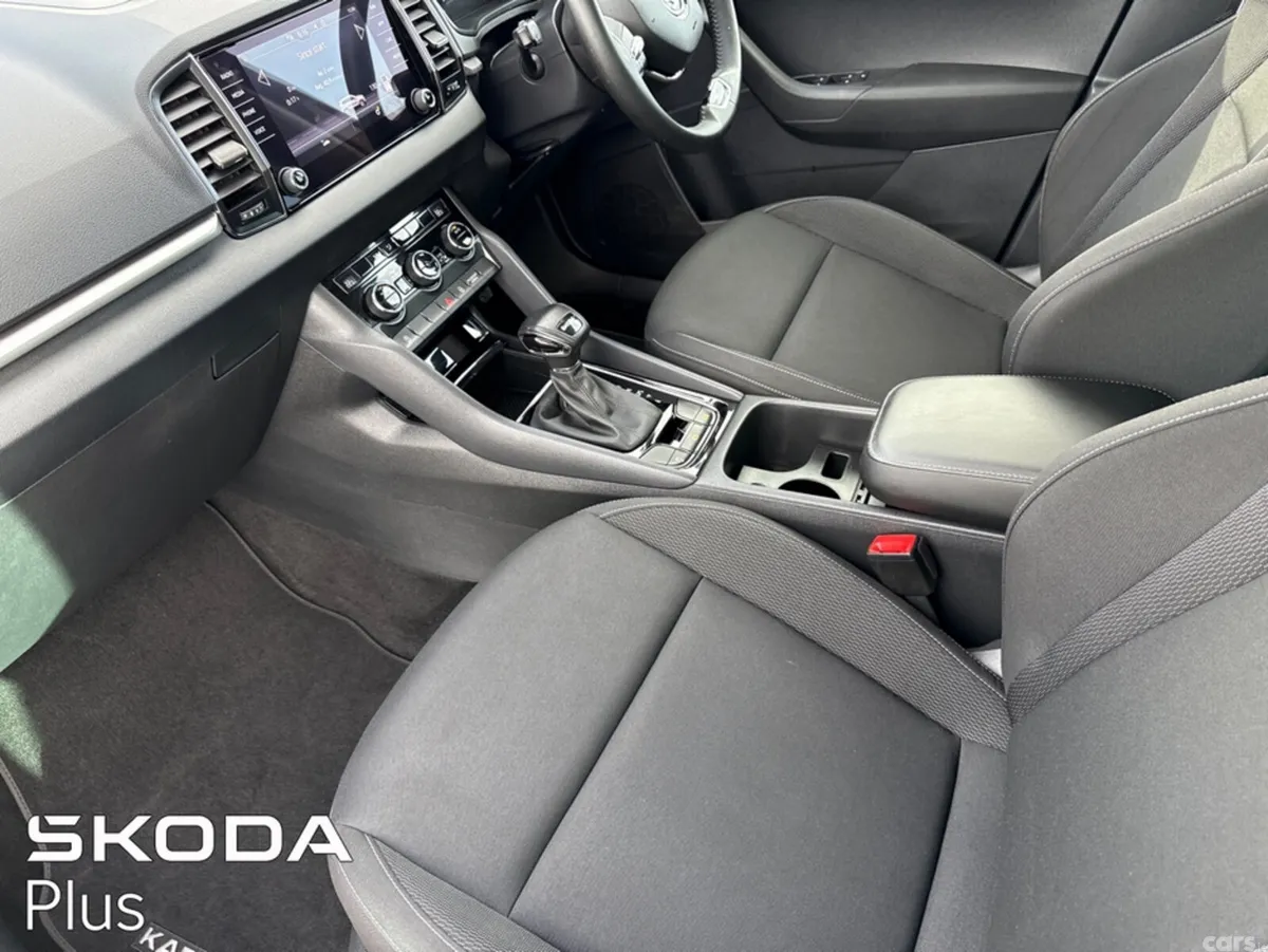 Skoda Karoq SUV, Diesel, 2023, Grey
