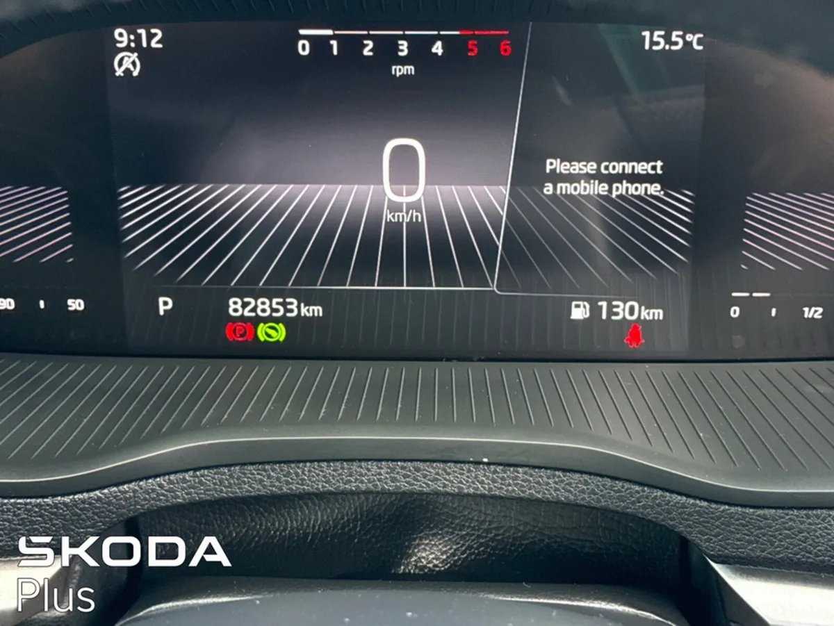 Skoda Karoq SUV, Diesel, 2023, Grey