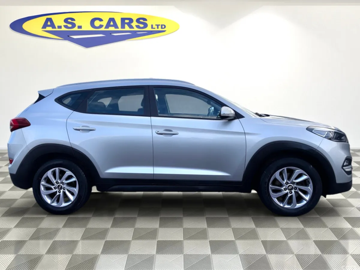 Hyundai Tucson SUV, Diesel, 2016, Silver
