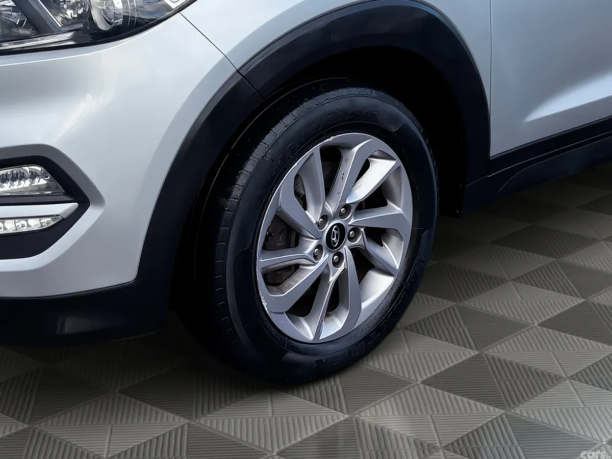 Hyundai Tucson SUV, Diesel, 2016, Silver
