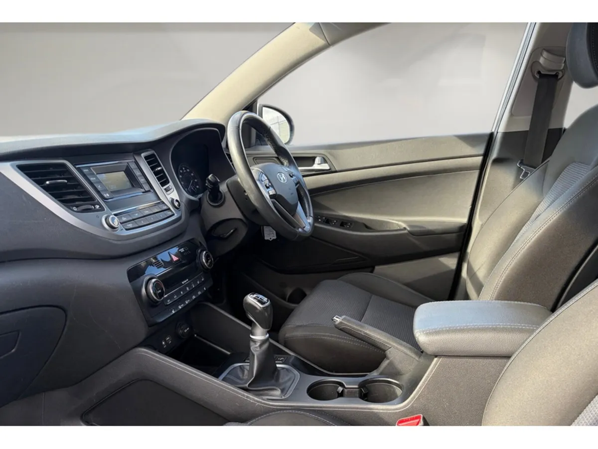 Hyundai Tucson SUV, Diesel, 2016, Silver