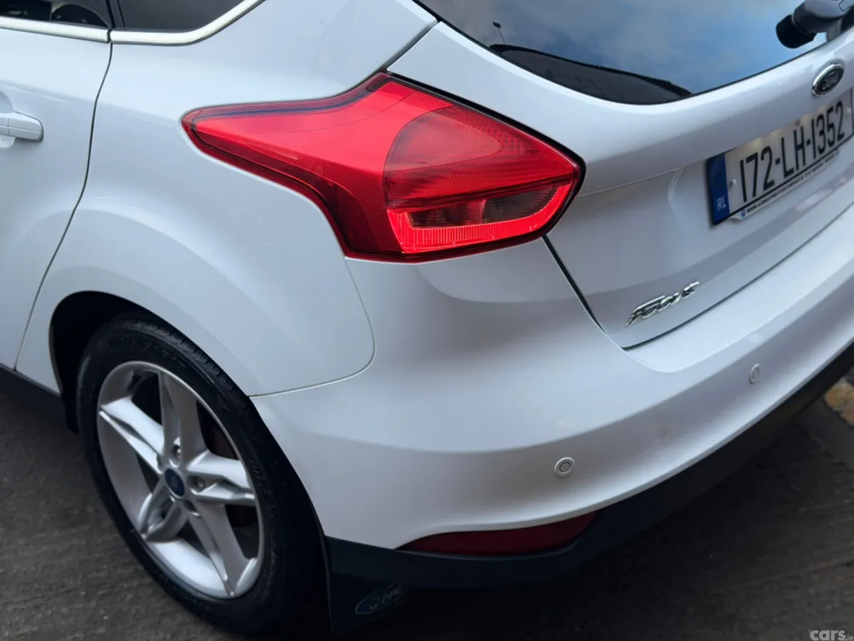 Ford Focus Hatchback, Petrol, 2017, White