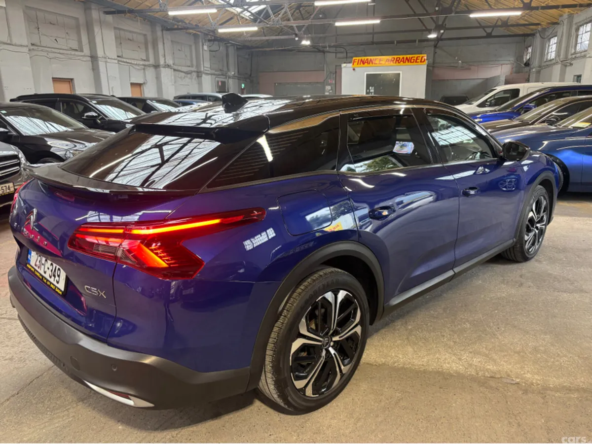 Citroen C5 X Estate, Petrol, 2023, Blue