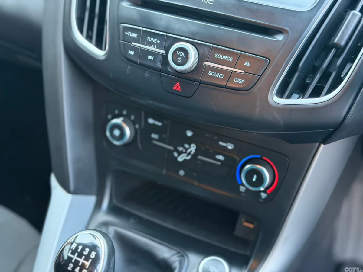 Ford Focus Hatchback, Petrol, 2017, White