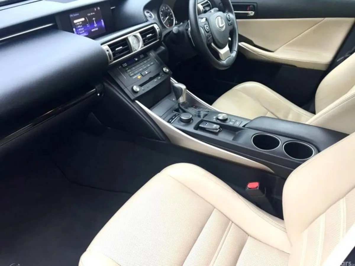 Lexus IS Saloon, Petrol Hybrid, 2015, Grey