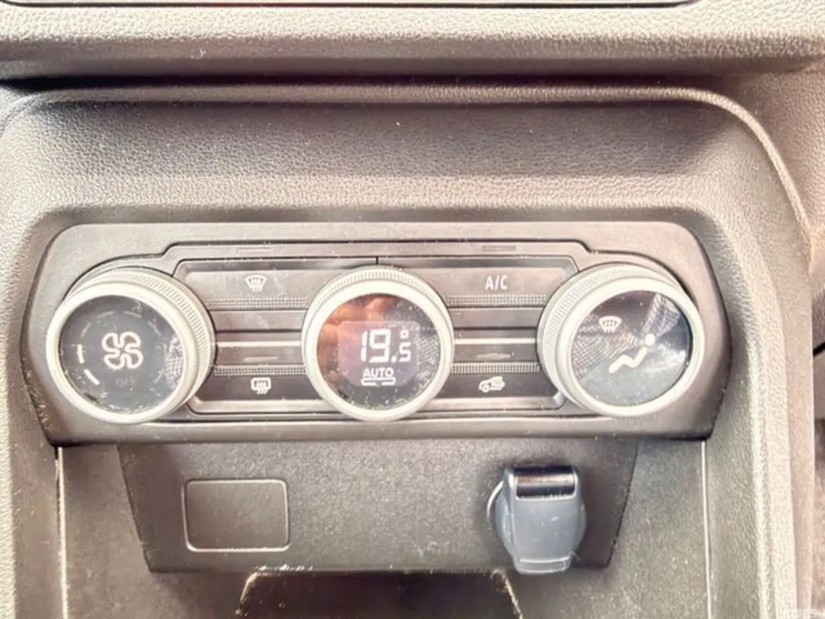 Dacia Jogger MPV, Petrol, 2023, Black
