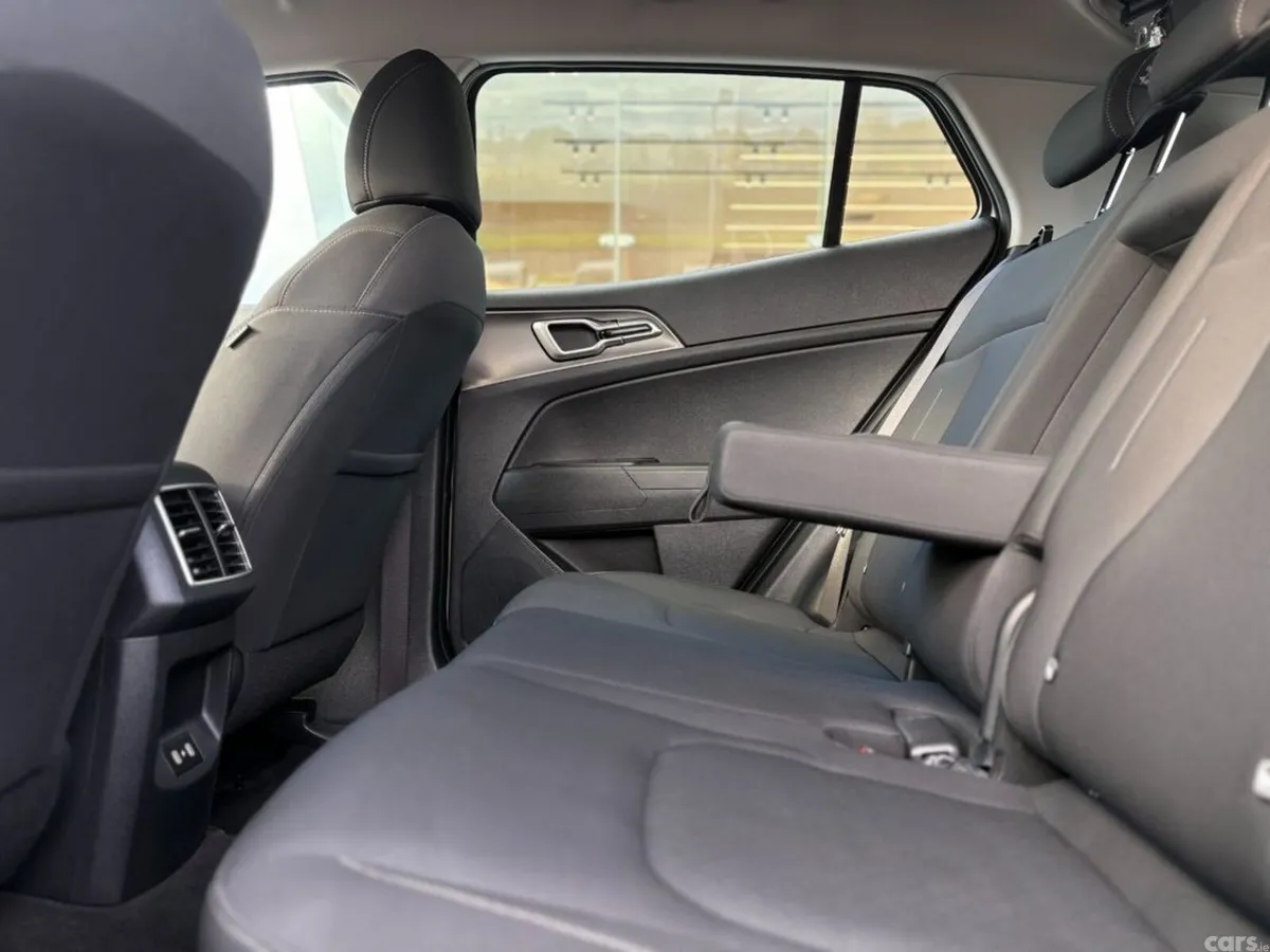 Kia Sportage SUV, Diesel Hybrid, 2026, Grey