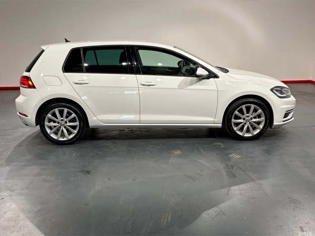 Volkswagen Golf Hatchback, Petrol, 2019, White