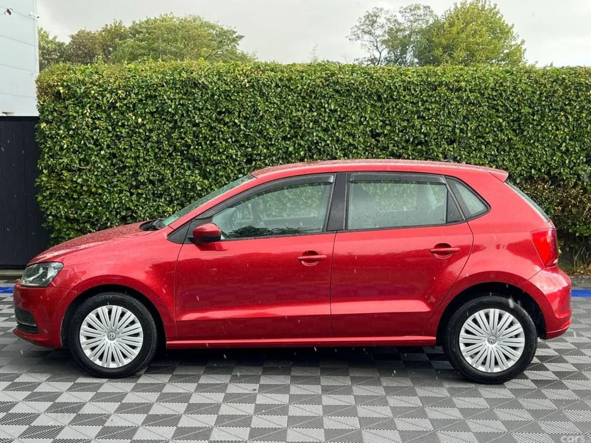 Volkswagen Polo Hatchback, Petrol, 2014, Red