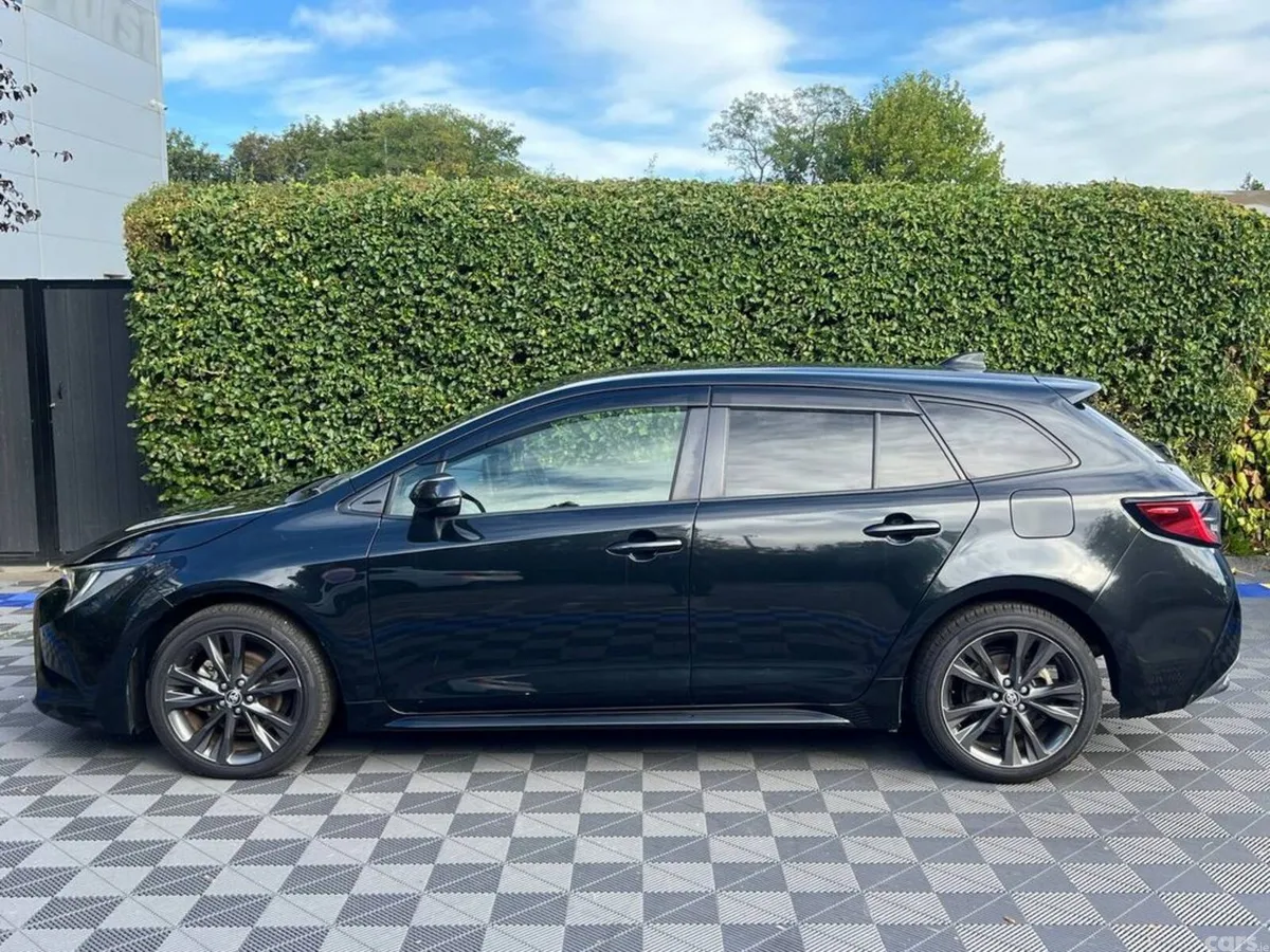 Toyota Corolla Estate, Petrol Hybrid, 2020, Black