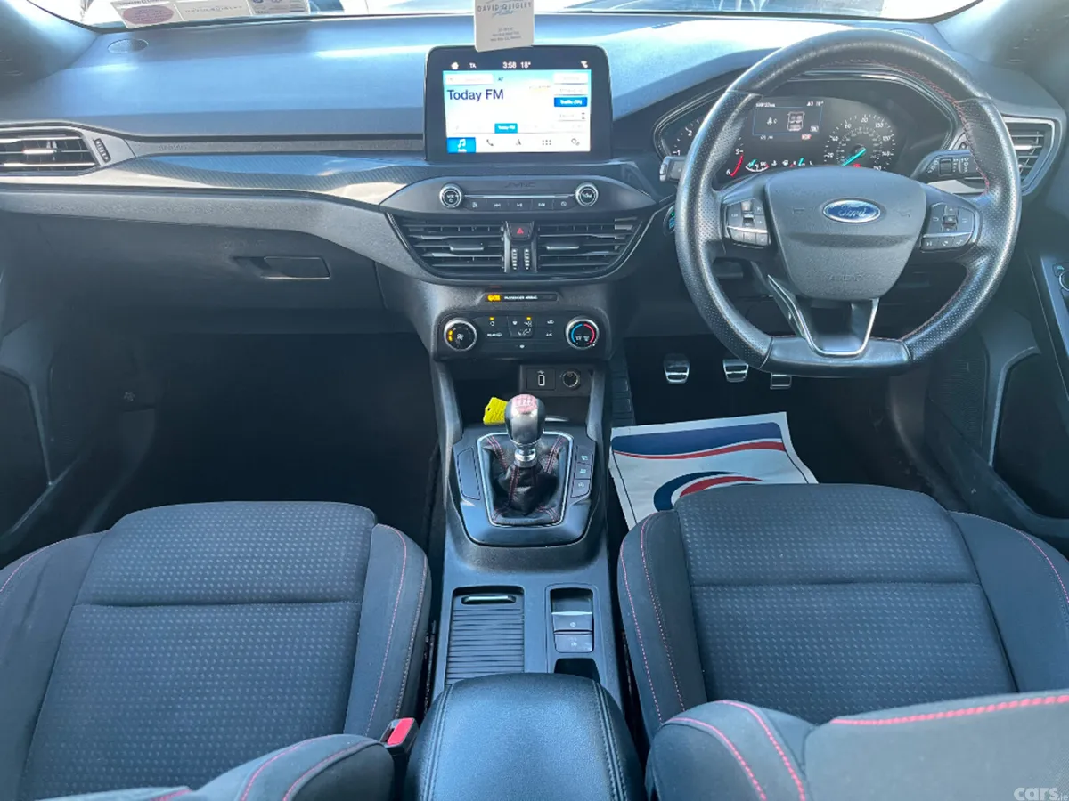 Ford Focus Hatchback, Diesel, 2019, Blue
