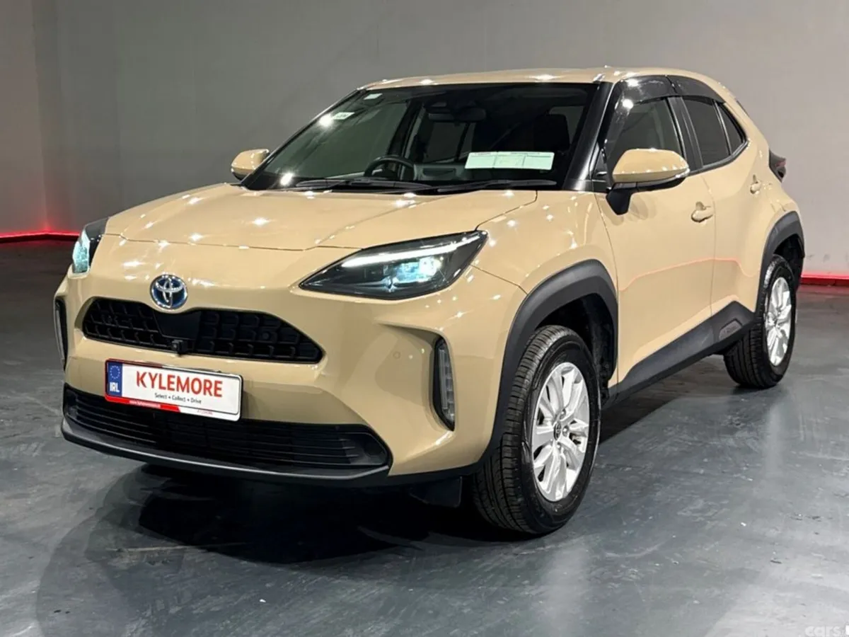 Toyota Yaris Cross SUV, Petrol Hybrid, 2023, Beige