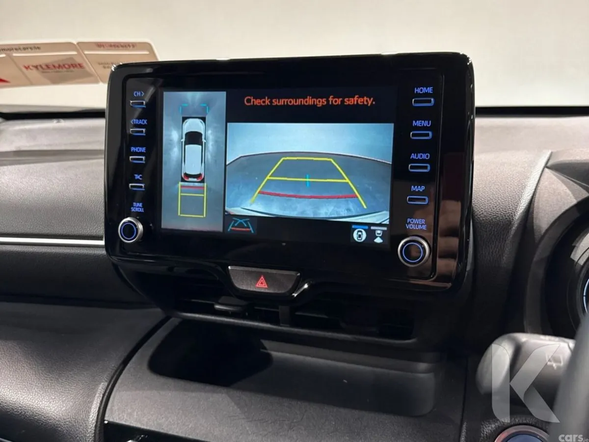 Toyota Yaris Cross SUV, Petrol Hybrid, 2023, Beige