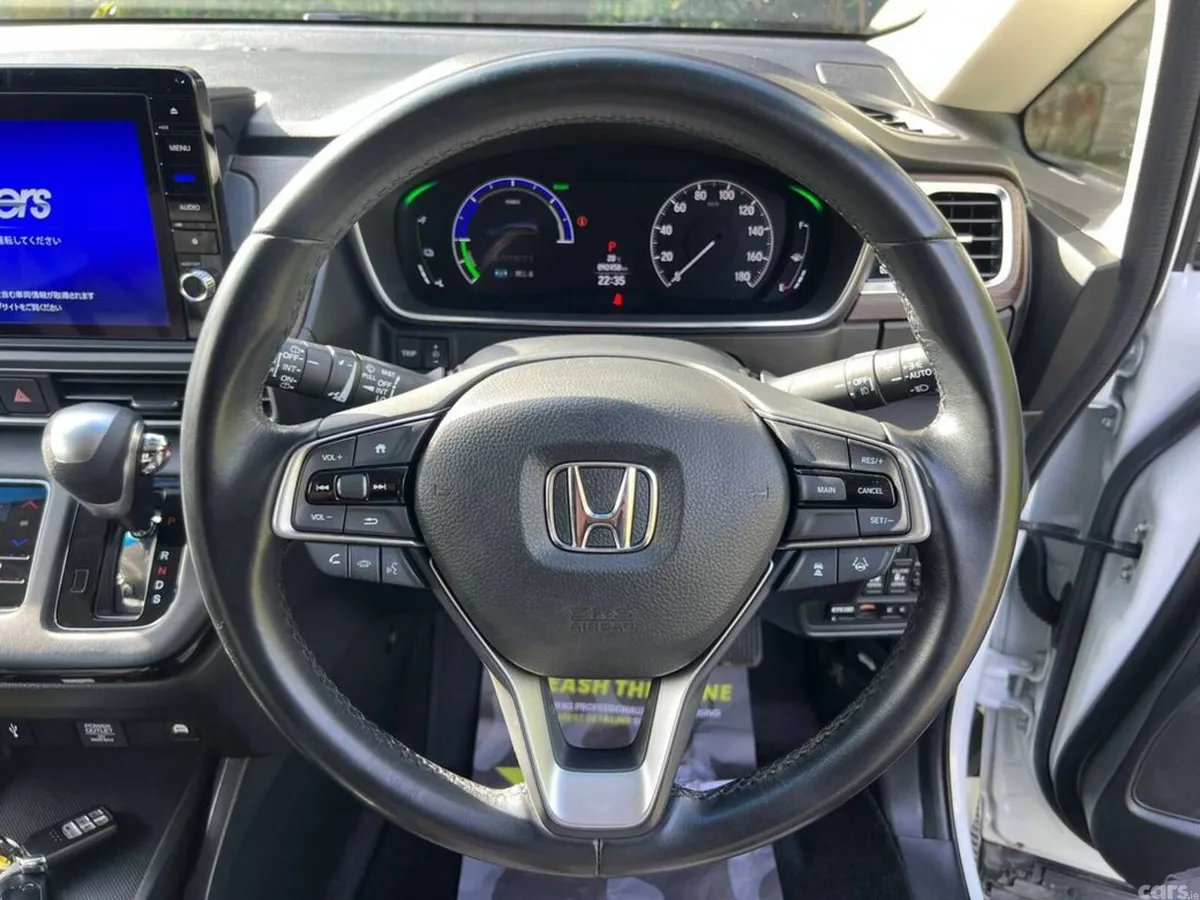 Honda Odyssey MPV, Petrol Hybrid, 2021, White