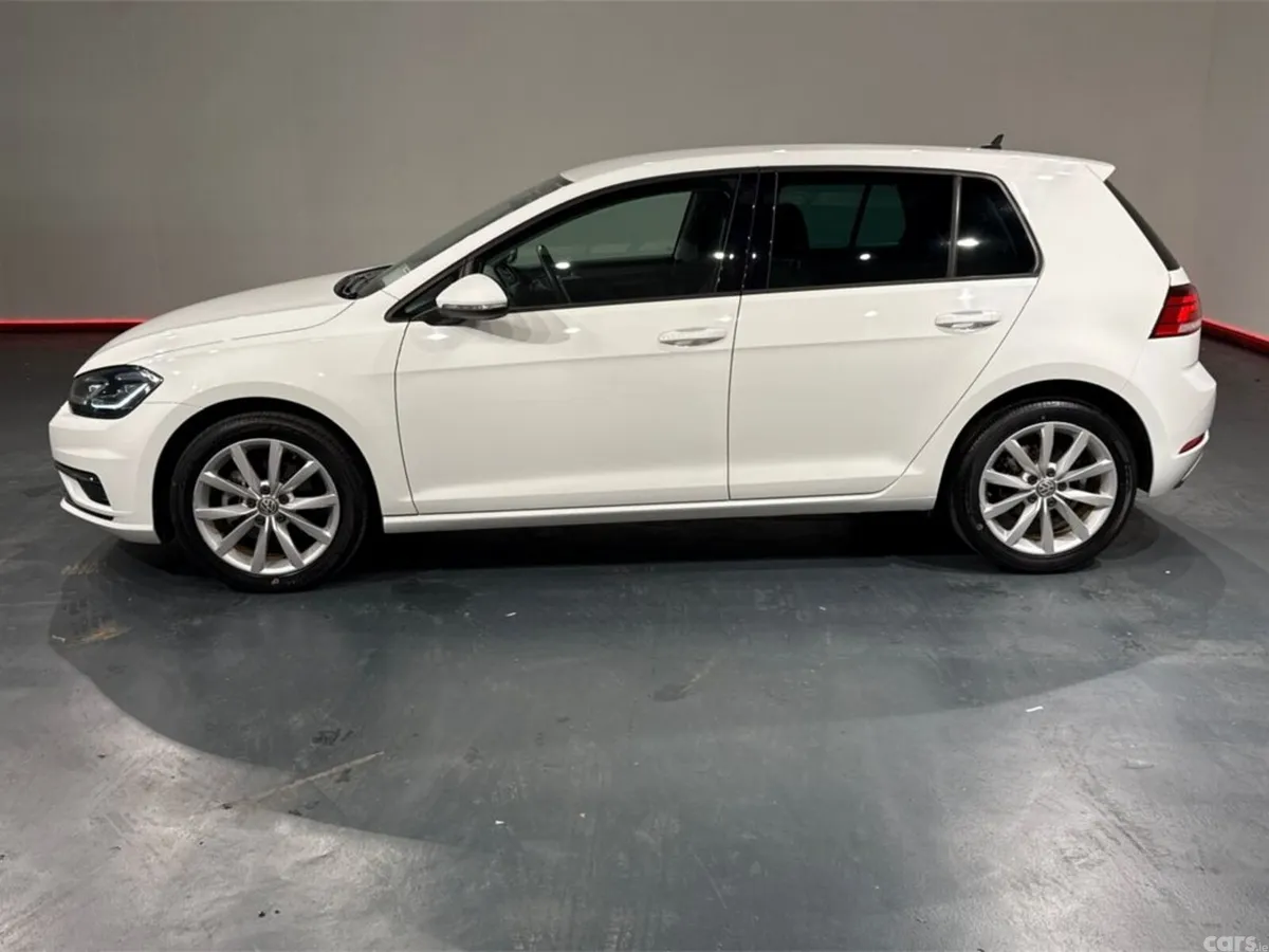 Volkswagen Golf Hatchback, Petrol, 2019, White