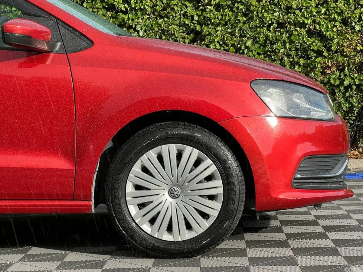 Volkswagen Polo Hatchback, Petrol, 2014, Red