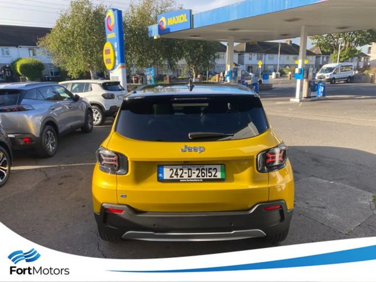 Jeep Avenger Hatchback, Electric, 2024, Yellow