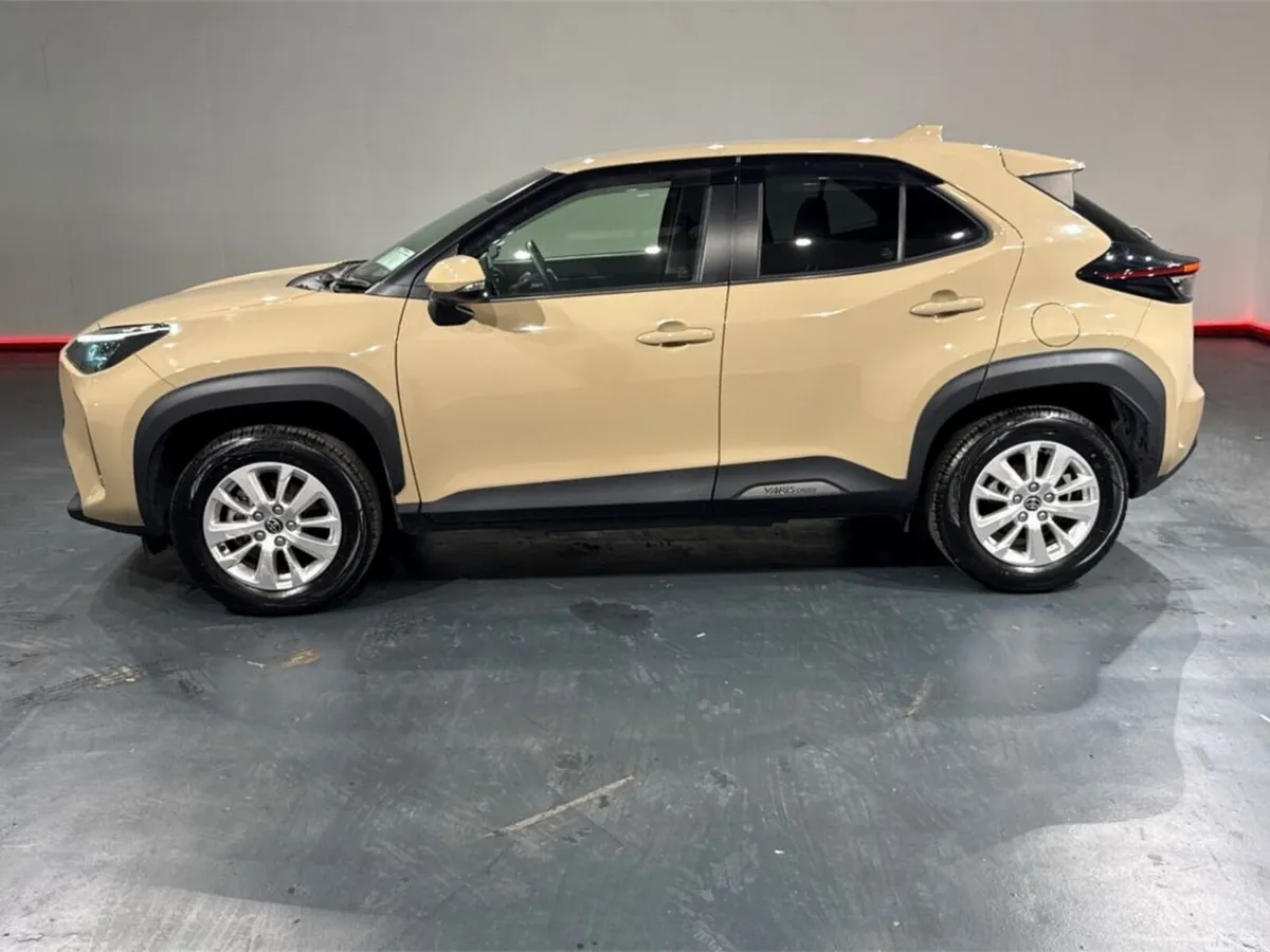 Toyota Yaris Cross SUV, Petrol Hybrid, 2023, Beige