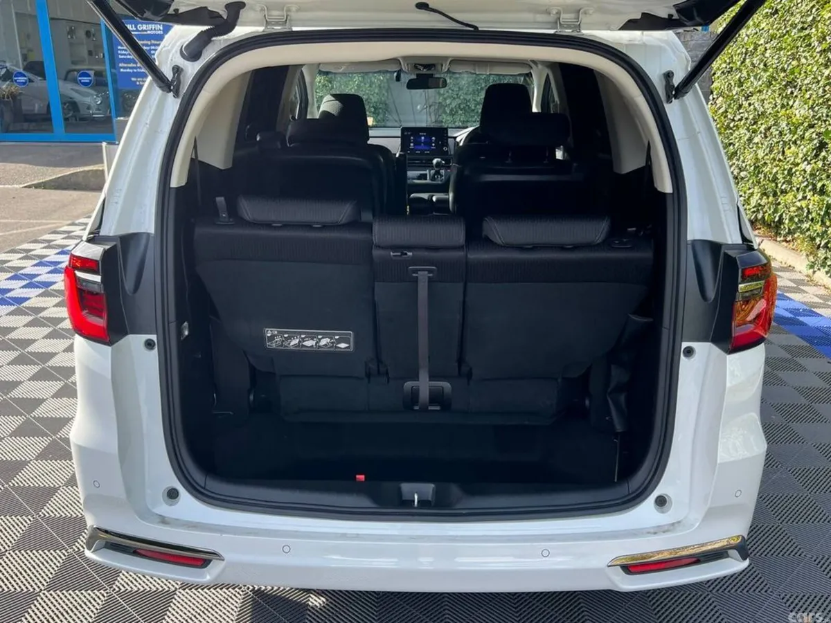 Honda Odyssey MPV, Petrol Hybrid, 2021, White