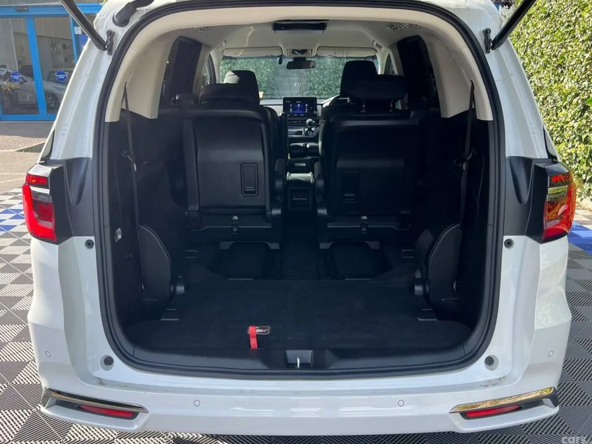 Honda Odyssey MPV, Petrol Hybrid, 2021, White
