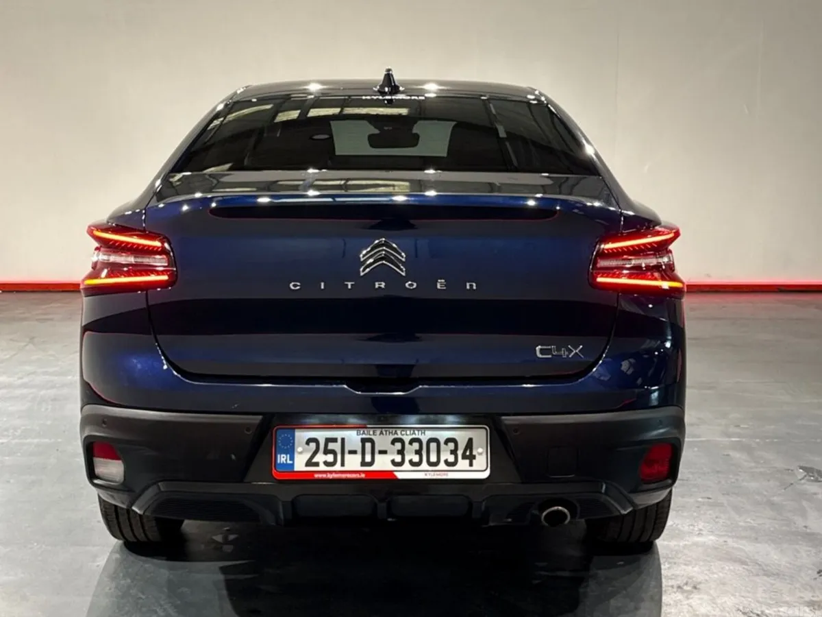 Citroen C4 X Saloon, Diesel, 2025, Blue