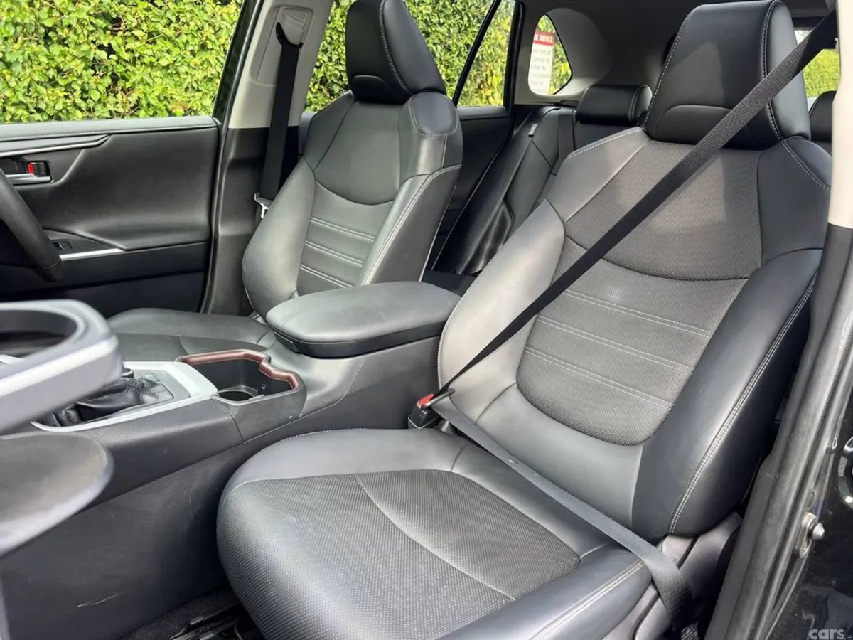Toyota RAV4 SUV, Petrol Hybrid, 2022, Black