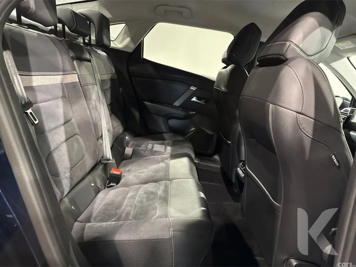 Citroen C4 X Saloon, Diesel, 2025, Blue