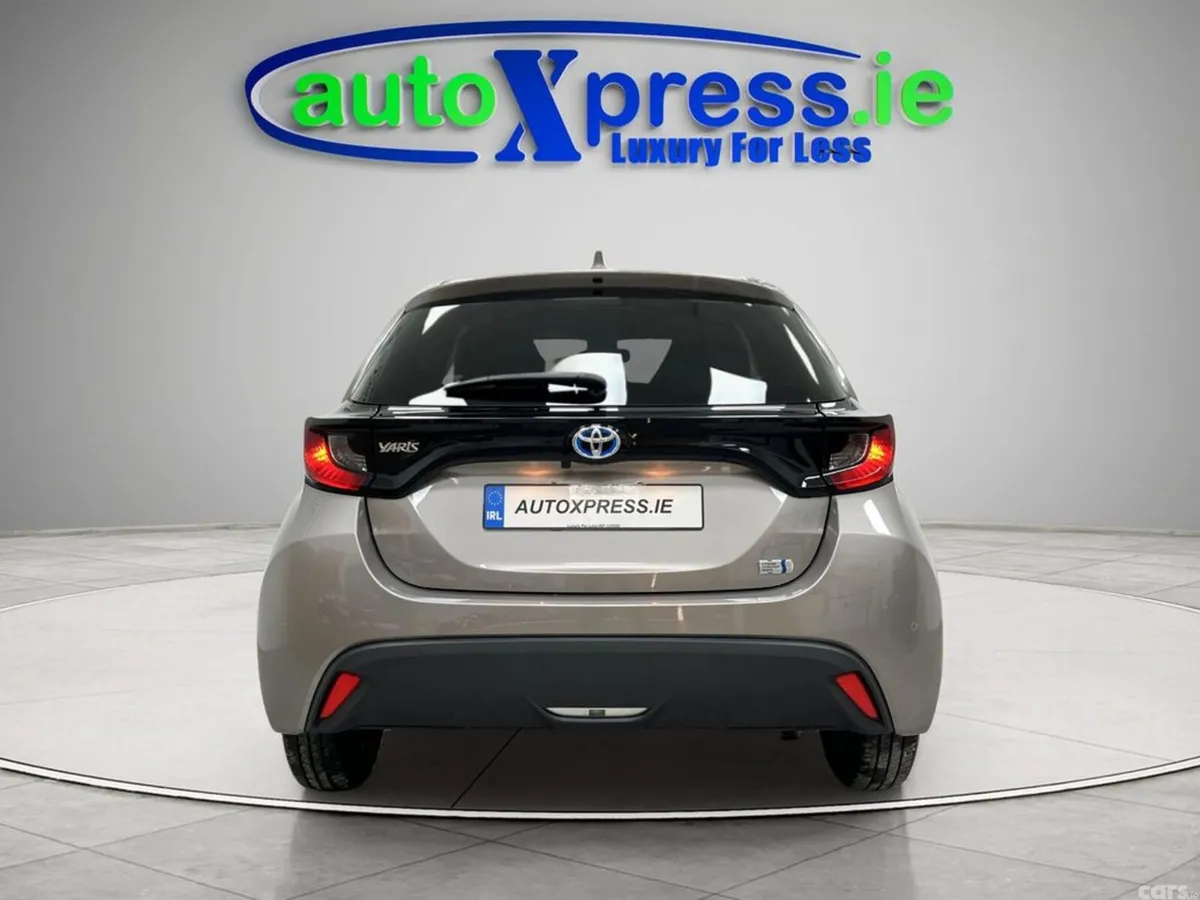 Toyota Yaris Hatchback, Petrol Hybrid, 2022, Brown
