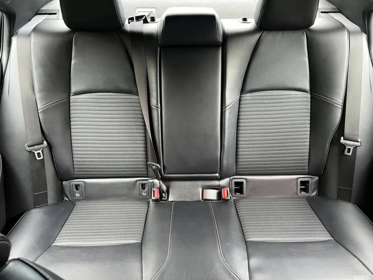 Toyota Corolla Saloon, Petrol Hybrid, 2020, White