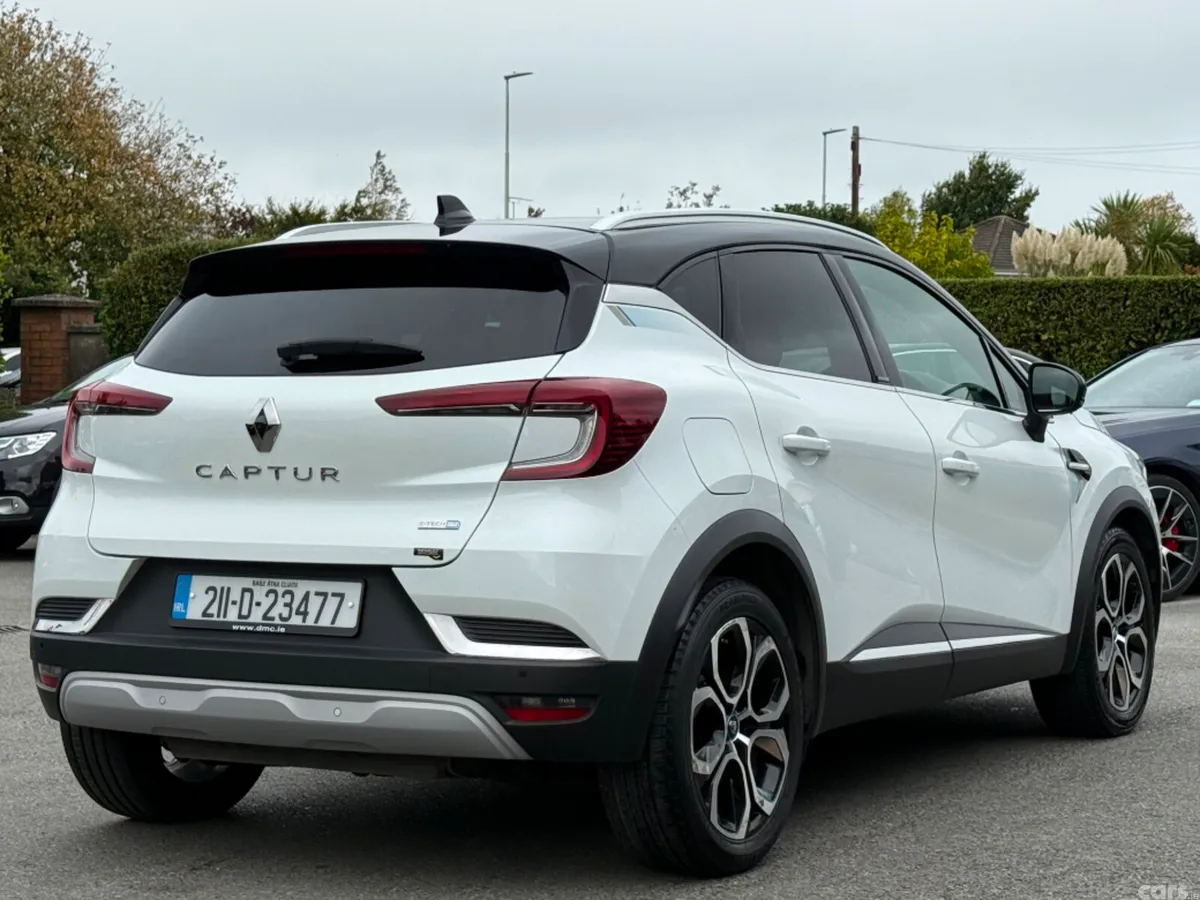 Renault Captur Hatchback, Petrol Plug-in Hybrid, 2021, White