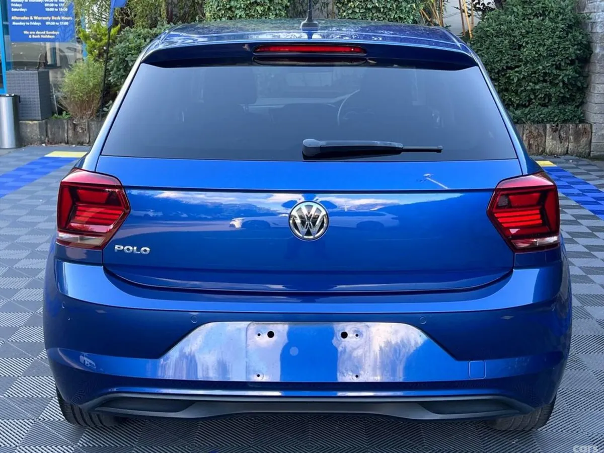 Volkswagen Polo Hatchback, Petrol, 2020, Blue