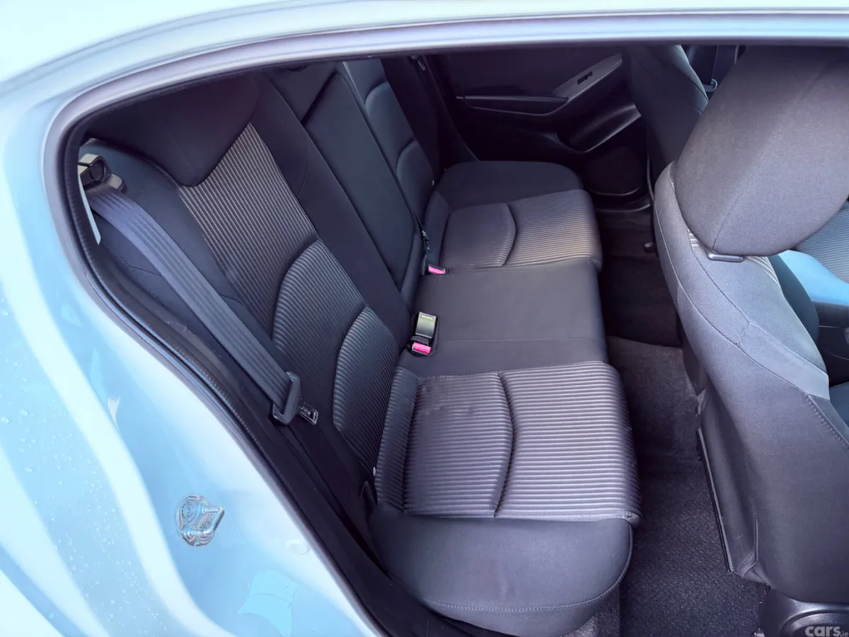 Mazda Mazda3 Saloon, Petrol, 2015, White