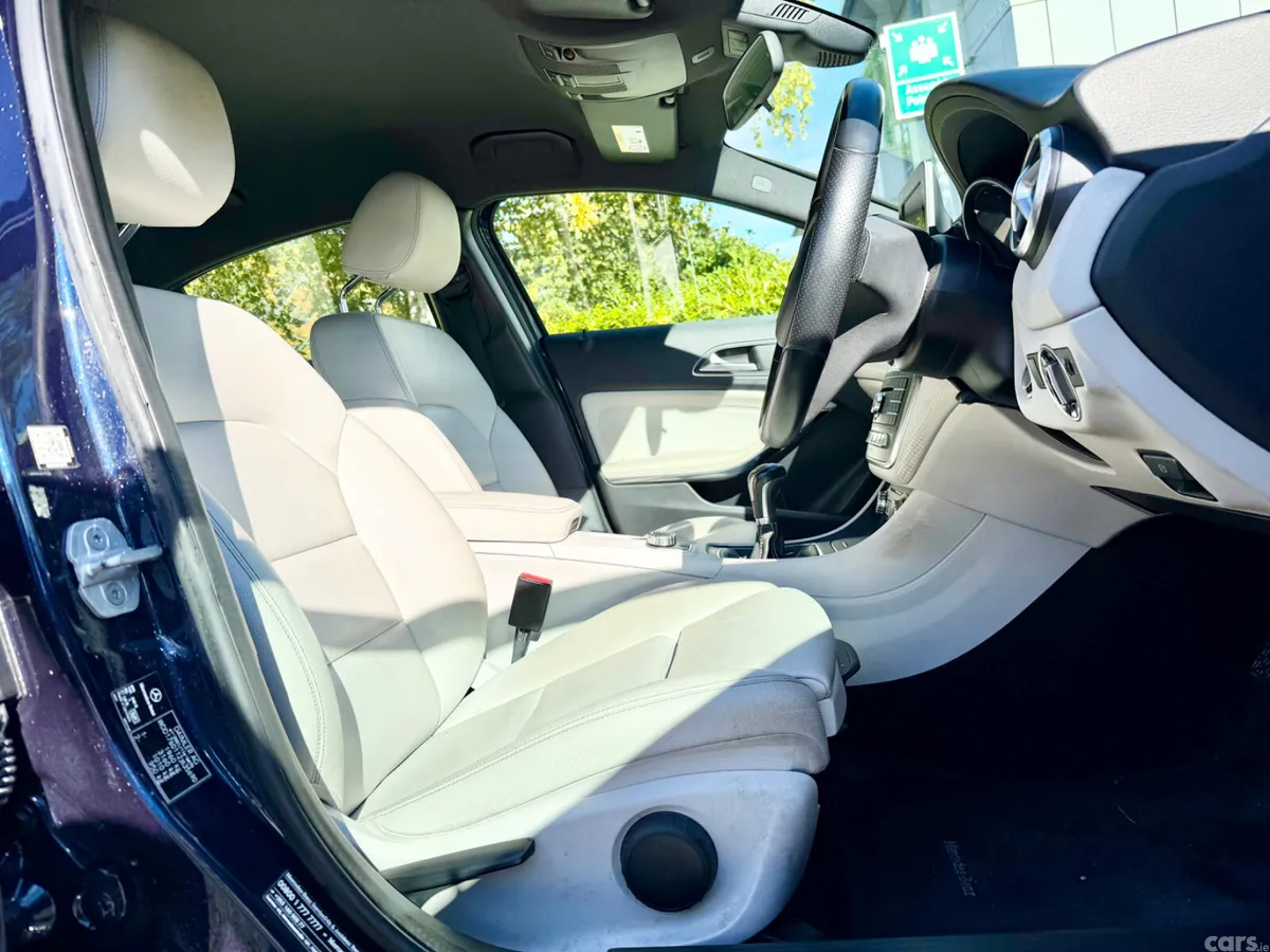 Mercedes-Benz A-Class Hatchback, Diesel, 2017, Blue