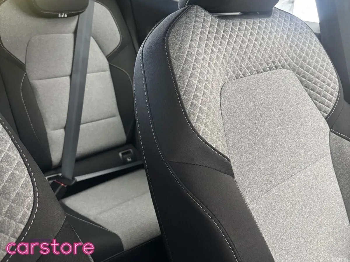 Renault Clio Hatchback, Petrol, 2024, Grey