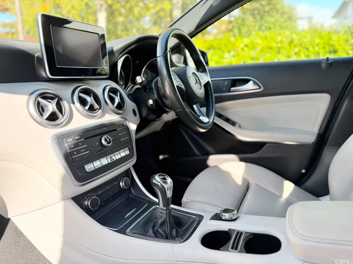 Mercedes-Benz A-Class Hatchback, Diesel, 2017, Blue