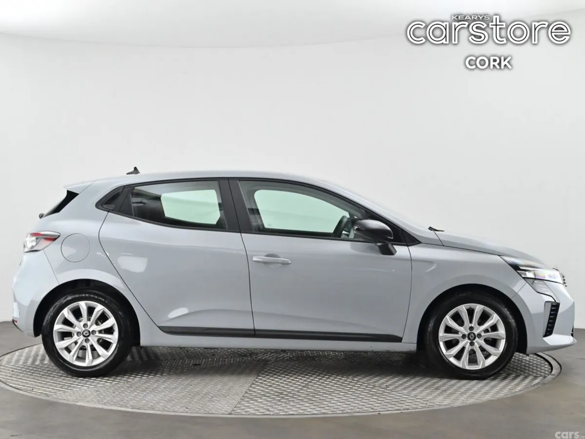 Renault Clio Hatchback, Petrol, 2024, Grey