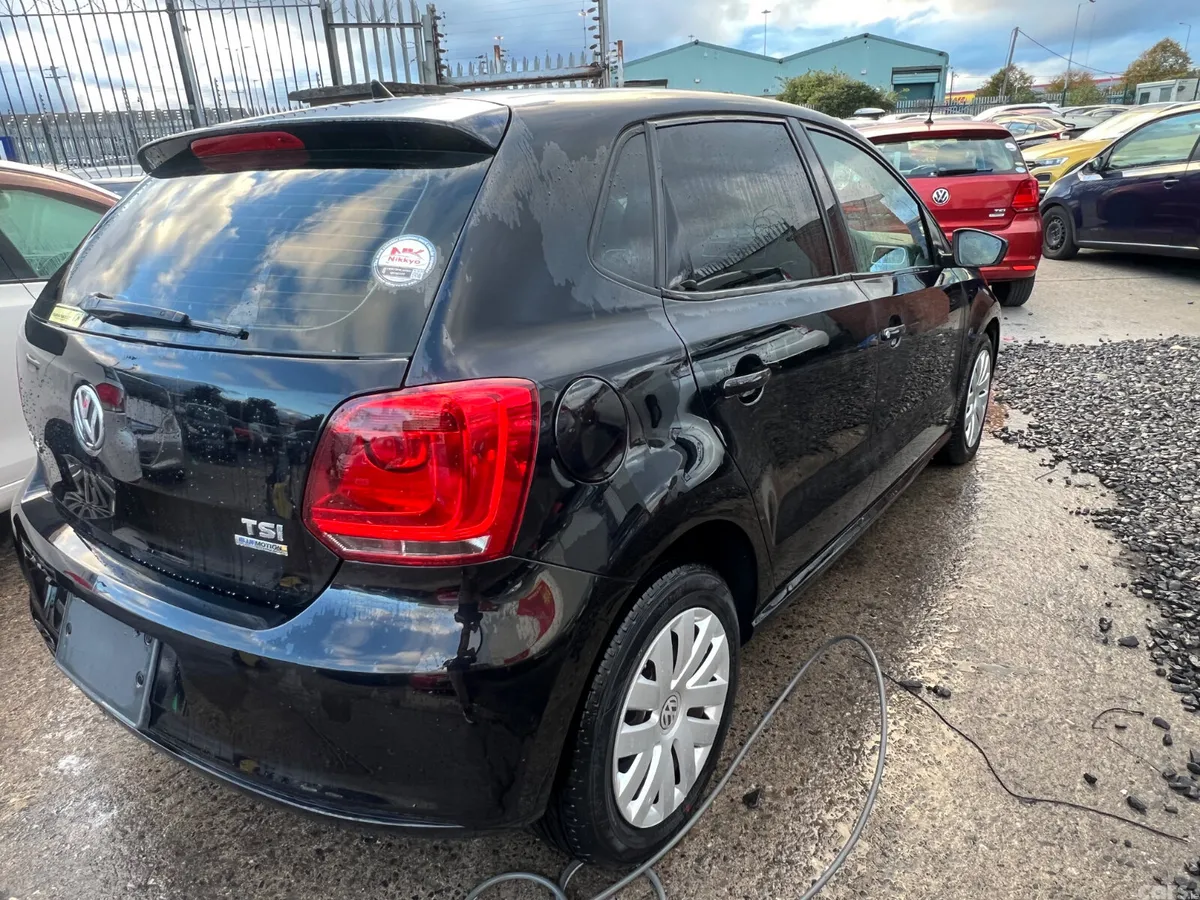 Volkswagen Polo Hatchback, Petrol, 2013, Black