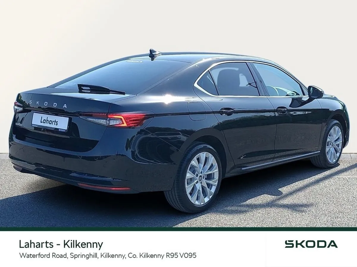 Skoda Superb Saloon, Diesel, 2026, Grey