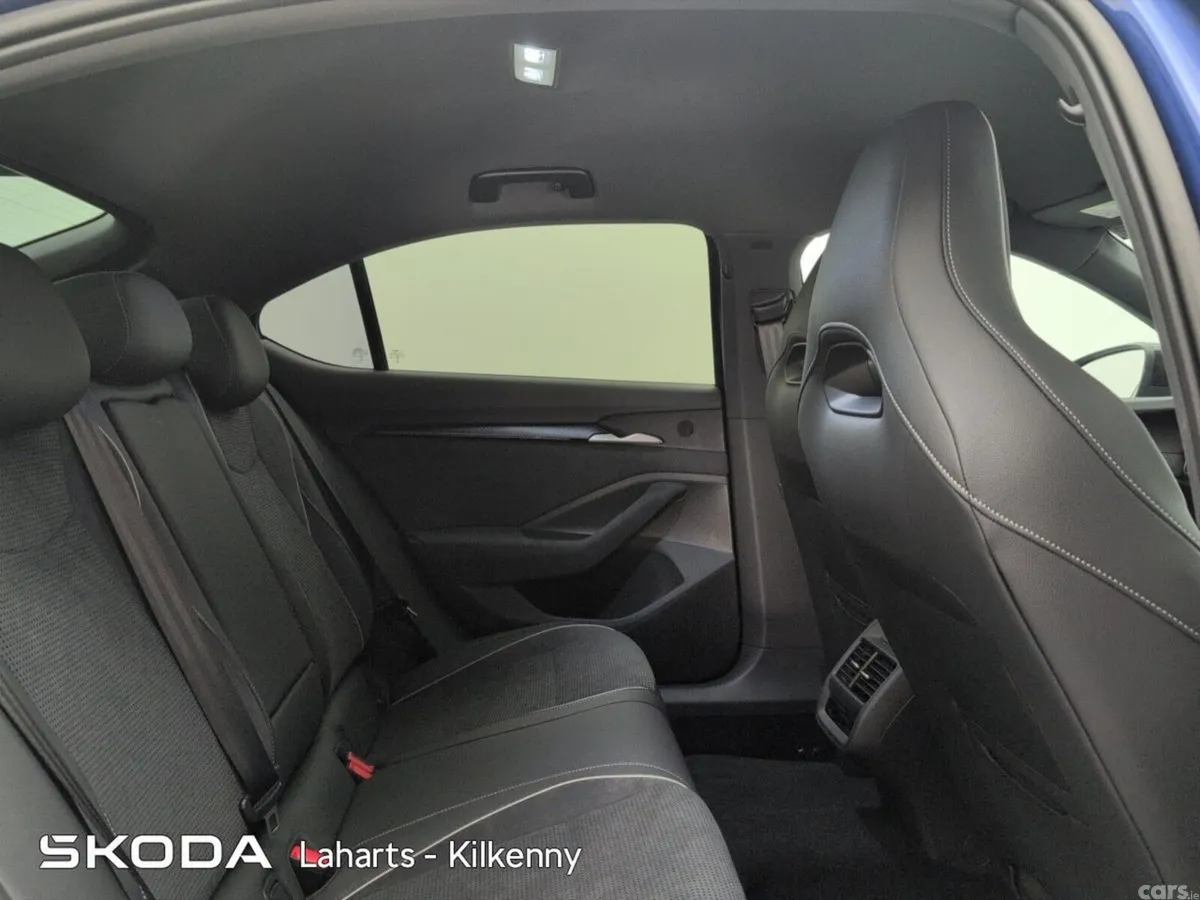 Skoda Superb Saloon, Diesel, 2026, Blue