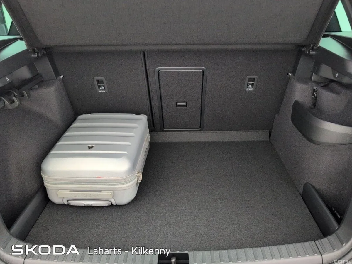 Skoda Karoq SUV, Diesel, 2026, Grey