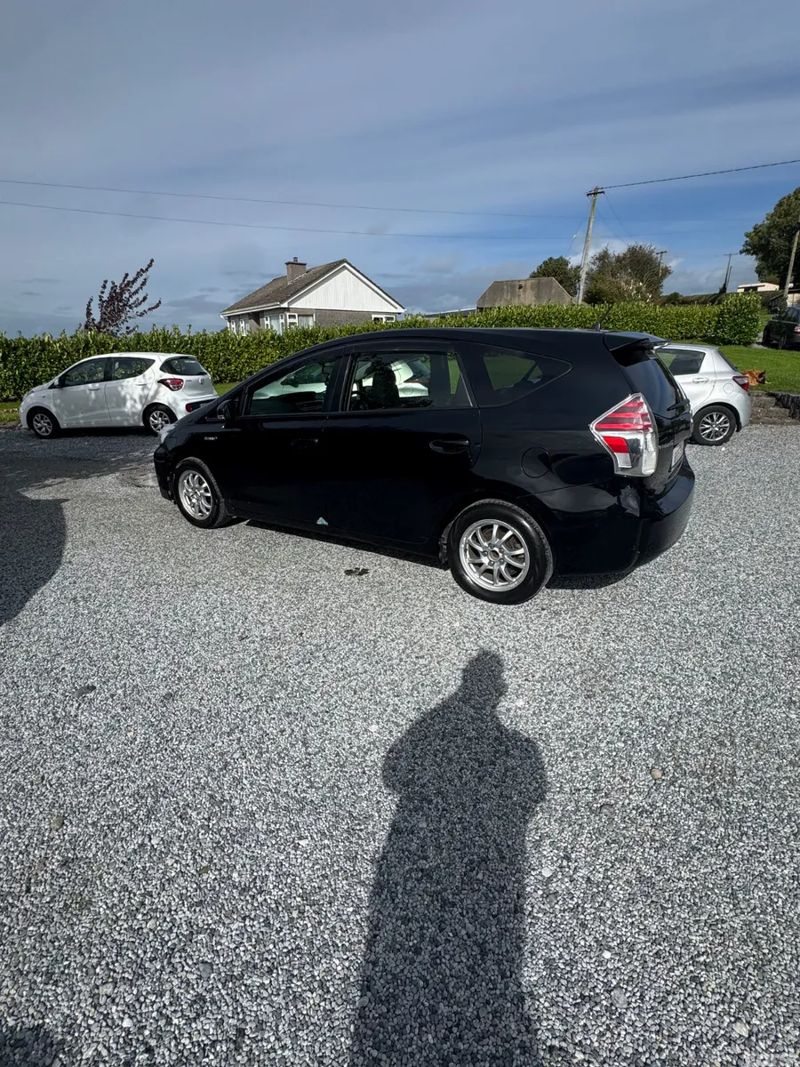 Toyota Prius MPV, Petrol Hybrid, 2016, Black