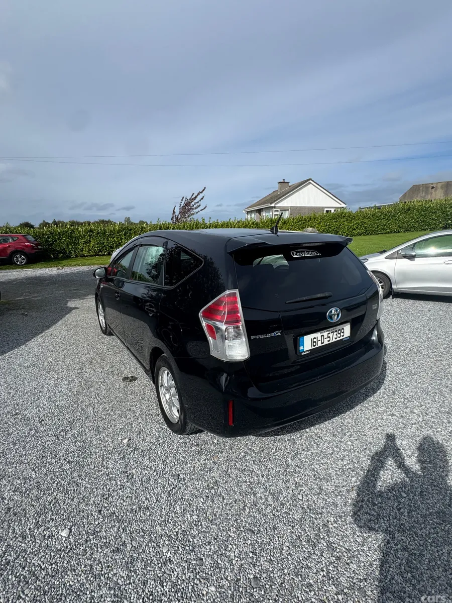 Toyota Prius MPV, Petrol Hybrid, 2016, Black