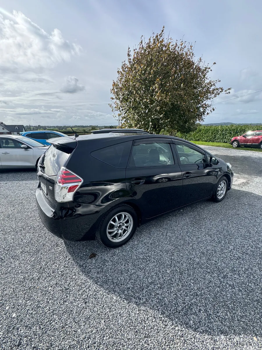 Toyota Prius MPV, Petrol Hybrid, 2016, Black