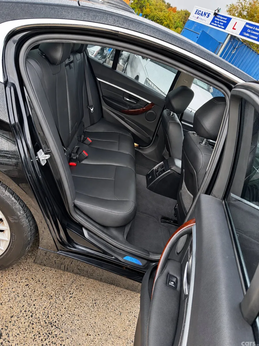 BMW 3-Series Saloon, Petrol Plug-in Hybrid, 2016, Black