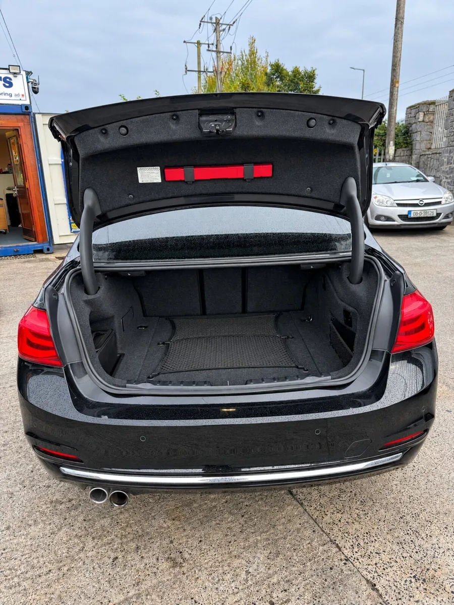 BMW 3-Series Saloon, Petrol Plug-in Hybrid, 2016, Black